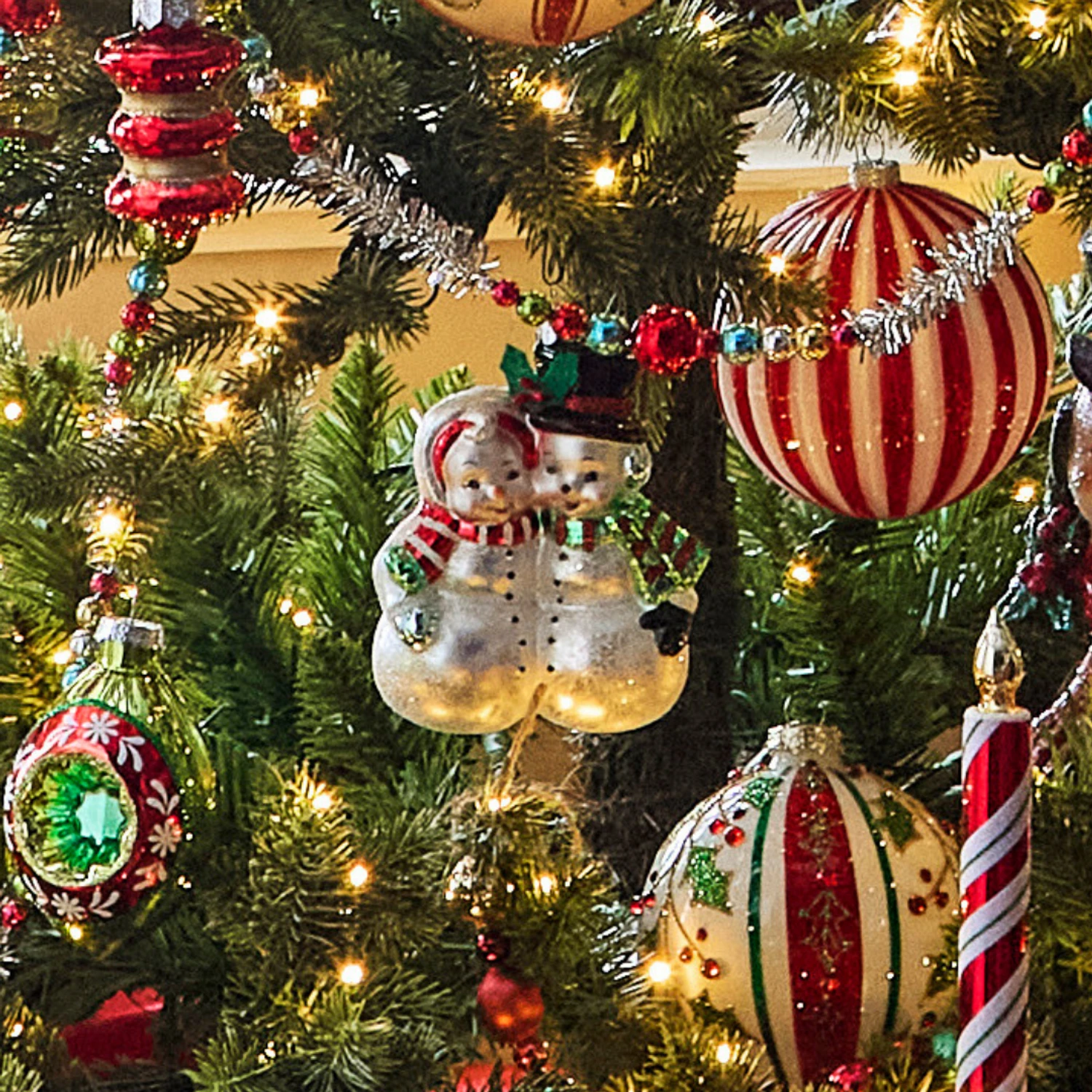 Raz 4.5" Snowman Couple Glass Vintage Christmas Ornament 4552904 1 Raz 4.5" Snowman Couple Glass Vintage Christmas Ornament 4552904