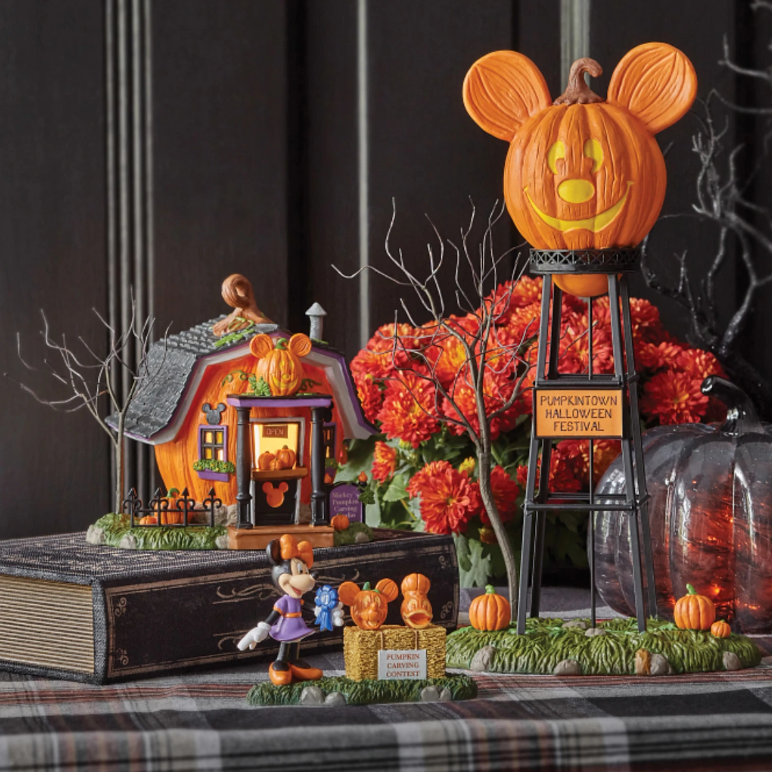 Department 56 Mickey's Pumpkintown 2023 Set 1 Department 56 Mickey's Pumpkintown 2023 Set