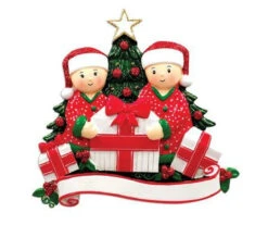 Couple Opening Presents Personalized Christmas Ornament OR1523-2 -Christmas Decor Shop apiow2shs 60512.1646091875